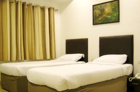 Hotel Uno The Business 3*
