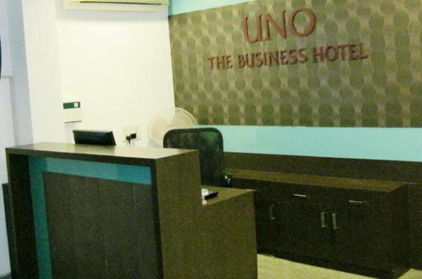 Hotel Uno The Business